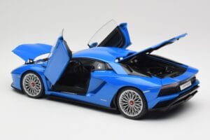 Lamborghini Aventador S LP740-4 Blue Nila AUTOart 1:18 79134 Metall — bild 5 av 8