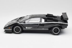 Lamborghini Countach LP500S Svart Kyosho 1:18 08326K Metall — bild 4 av 8