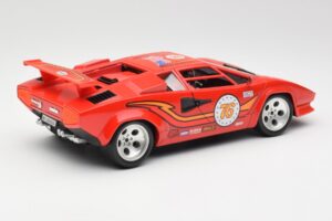 Lamborghini Countach Röd Bburago 1:18 3047 Metall — bild 3 av 8