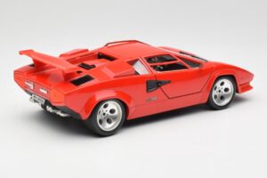 Lamborghini Countach Röd Bburago 1:18 3047-M1 Metall — bild 3 av 8