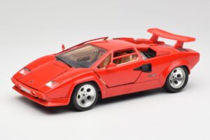 Lamborghini Countach Röd Bburago 1:18 3047-M1 Metall