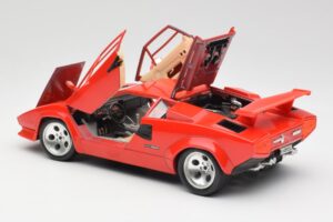 Lamborghini Countach Röd Bburago 1:18 3047-M1 Metall — bild 5 av 8