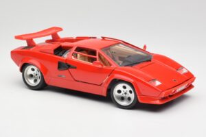 Lamborghini Countach Röd Bburago 1:18 3047-M1 Metall — bild 6 av 8
