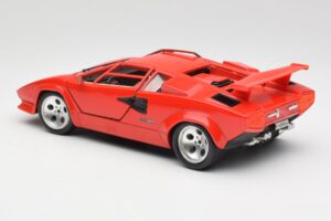 Lamborghini Countach Röd Bburago 1:18 3047-M1 Metall — bild 7 av 8