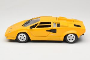 Lamborghini Countach TC Gul Tonka 1:18 09035-R1 Metall — bild 4 av 8