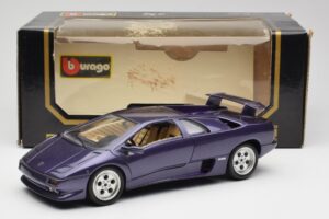 Lamborghini Diablo Lila Maisto 1:18 3028 Metall — bild 8 av 8