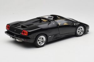 Lamborghini Diablo Roadster Svart AUTOart 1:18 70093-R1 Metall — bild 4 av 10
