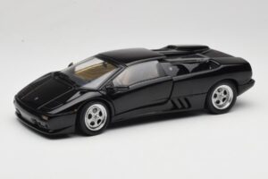 Lamborghini Diablo Roadster Svart AUTOart 1:18 70093-R1 Metall