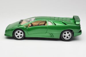 Lamborghini Diablo SE Grön Maisto 1:18 50303 Metall — bild 4 av 8