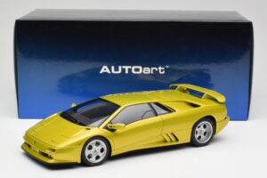 Lamborghini Diablo SE30 Anniversary Edition Gul Spyder AUTOart 1:18 79157 Metall — bild 8 av 8