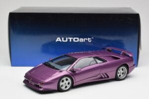Lamborghini Diablo SE30 Anniversary Edition Metallic Lila AUTOart 1:18 79158 Metall — bild 8 av 8