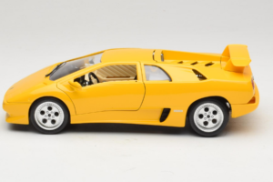 Lamborghini Diablo Gul Bburago 1:18 3041-M2 Metall — bild 4 av 8