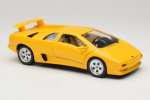 Lamborghini Diablo Gul Bburago 1:18 3041-M2 Metall — bild 6 av 8