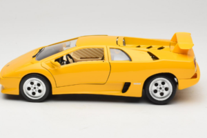 Lamborghini Diablo Gul Bburago 1:18 3041 Metall — bild 4 av 8