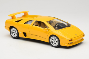 Lamborghini Diablo Gul Bburago 1:18 3041 Metall — bild 6 av 8