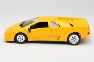 Lamborghini Diablo Gul Tonka 1:18 9035 Metall — bild 4 av 8