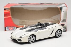 Lamborghini Gallardo Concept S Vit Motormax 1:18 79156 Metall — bild 8 av 8
