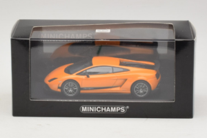 Lamborghini Gallardo LP570-4 Superleggera Orange Metallic Minichamps 1:43 400103841 Metall — bild 5 av 5