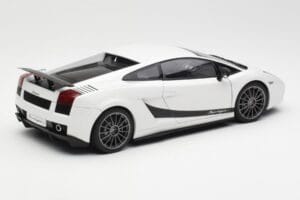 Lamborghini Gallardo Superleggera Monocerus Metallic Vit AUTOart 1:18 74585 Metall — bild 3 av 8