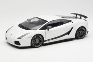 Lamborghini Gallardo Superleggera Monocerus Metallic Vit AUTOart 1:18 74585 Metall