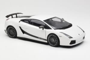 Lamborghini Gallardo Superleggera Monocerus Metallic Vit AUTOart 1:18 74585 Metall — bild 6 av 8