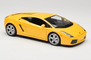 Lamborghini Gallardo Gul Maisto 1:18 31655 Metall — bild 6 av 8