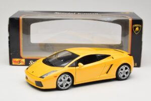 Lamborghini Gallardo Gul Maisto 1:18 31655 Metall — bild 8 av 8