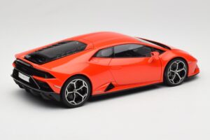 Lamborghini Huracan EVO Arancio Xanto AUTOart 1:18 79214 Komposit — bild 3 av 8