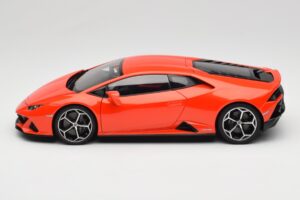 Lamborghini Huracan EVO Arancio Xanto AUTOart 1:18 79214 Komposit — bild 4 av 8