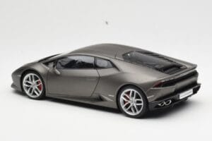 Lamborghini Huracan LP610-4 Grå AUTOart 1:18 74606 Komposit — bild 7 av 8