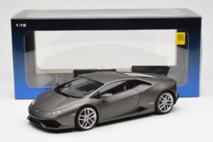 Lamborghini Huracan LP610-4 Grå AUTOart 1:18 74606 Komposit — bild 8 av 8