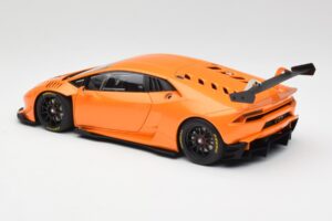 Lamborghini Huracan LP620-2 Super Trofeo Arancio Borealis Pearl Effect Orange AUTOart 1:18 81558 Metall — bild 6 av 8