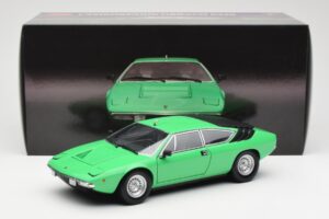 Lamborghini Urraco P250 Ljusgrön Kyosho 1:18 08441G Metall — bild 8 av 8