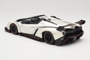 Lamborghini Veneno Roadster Vit Med Röd Linje Kyosho 1:18 C09502W Metall — bild 5 av 6