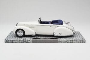 Lancia Astura Tipo 233 Corto Vit Minichamps 1:18 107125330 Resin — bild 3 av 6