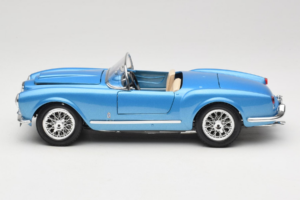 Lancia Aurelia B24 Spider Blå Bburago 1:18 3010-M1 Metall — bild 4 av 8