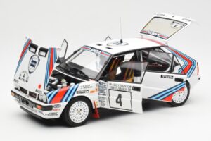 Lancia Delta HF 4WD #4 M. Alen / I. Kivimaki Martini Rally 1000 Lakes 1987 Kyosho 1:18 08960B Metall — bild 2 av 8