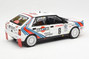 Lancia Delta HF 4WD #6 M. Biasion / T. Siviero Martini Rally Monte Carlo 1987 Kyosho 1:18 08960A Metall — bild 3 av 8