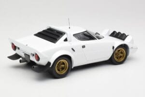 Lancia Stratos HF Stradale Vit Minichamps 1:18 155741700 Metall — bild 2 av 6