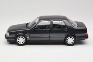 Lancia Thema Turbo 16V LX Serie II Svart Mitica 1:18 202010-D Metall — bild 4 av 8