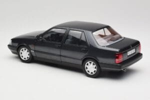 Lancia Thema Turbo 16V LX Serie II Svart Mitica 1:18 202010-D Metall — bild 7 av 8