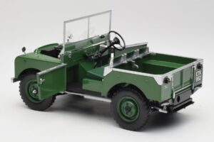 Land Rover 88 Series I Bronze Green Minichamps 1:18 150168906 Metall — bild 5 av 8
