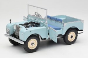 Land Rover 88 Series I RAF Blue Minichamps 1:18 150168908 Metall — bild 2 av 8