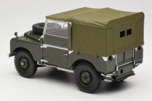Land Rover 88 Series I Matt Green Minichamps 1:18 150168909 Metall — bild 7 av 8
