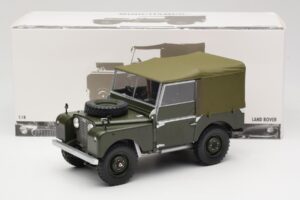 Land Rover 88 Series I Matt Green Minichamps 1:18 150168909 Metall — bild 8 av 8