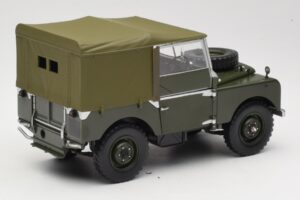 Land Rover 88 Series I Matt Green Minichamps 1:18 150168909 Metall — bild 3 av 8