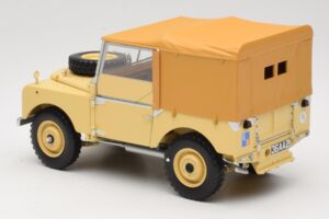 Land Rover 88 Series I RAF Beige Minichamps 1:18 150168911 Metall — bild 7 av 8