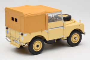 Land Rover 88 Series I RAF Beige Minichamps 1:18 150168911 Metall — bild 3 av 8