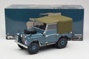 Land Rover 88 Series I Ljusblå Minichamps 1:18 150168907 Metall — bild 8 av 8