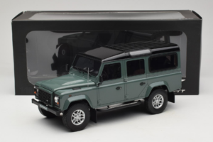 Land Rover Defender Station Wagon Keswick Green GT Spirit 1:18 GT527 Resin — bild 6 av 6